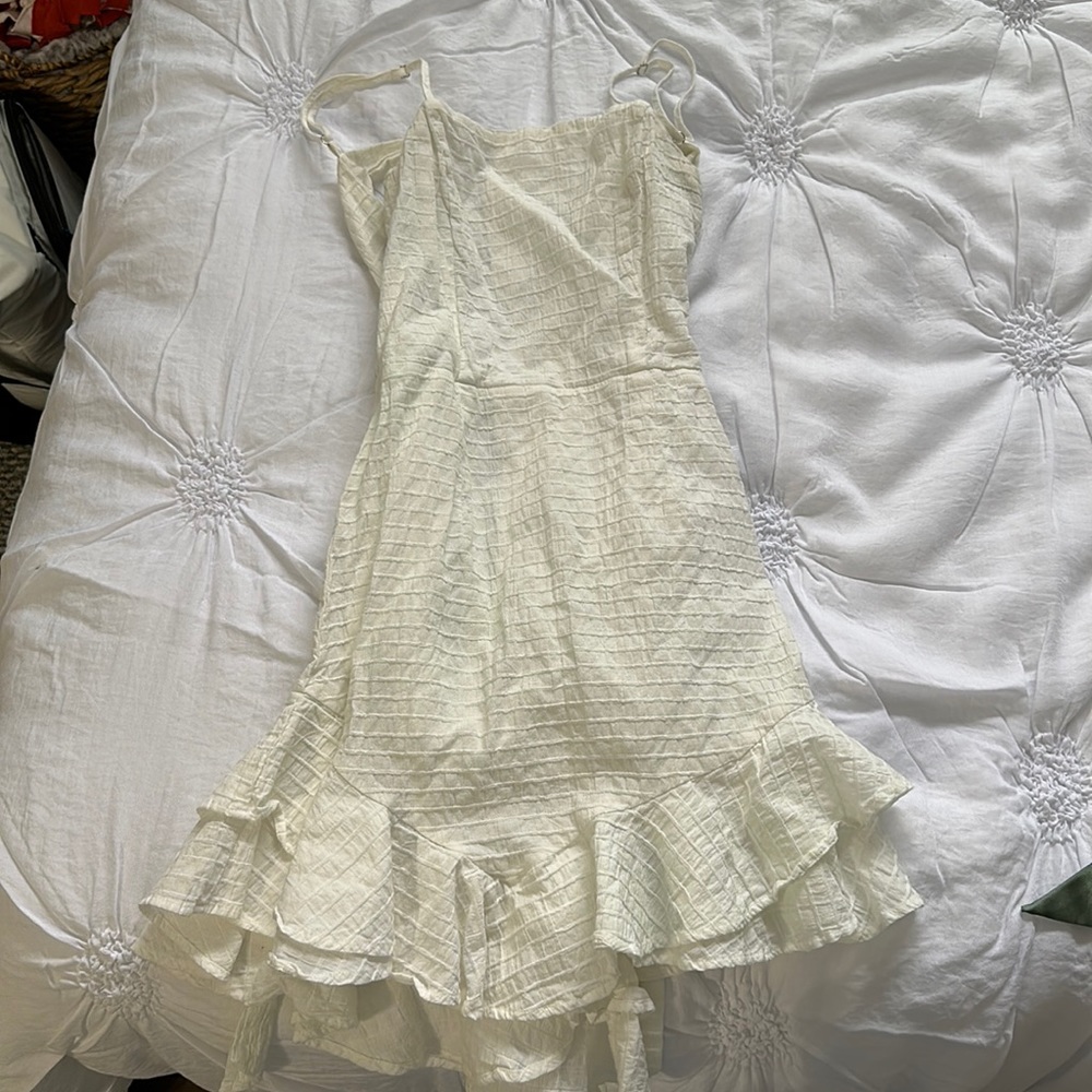 White/cream short mini dress